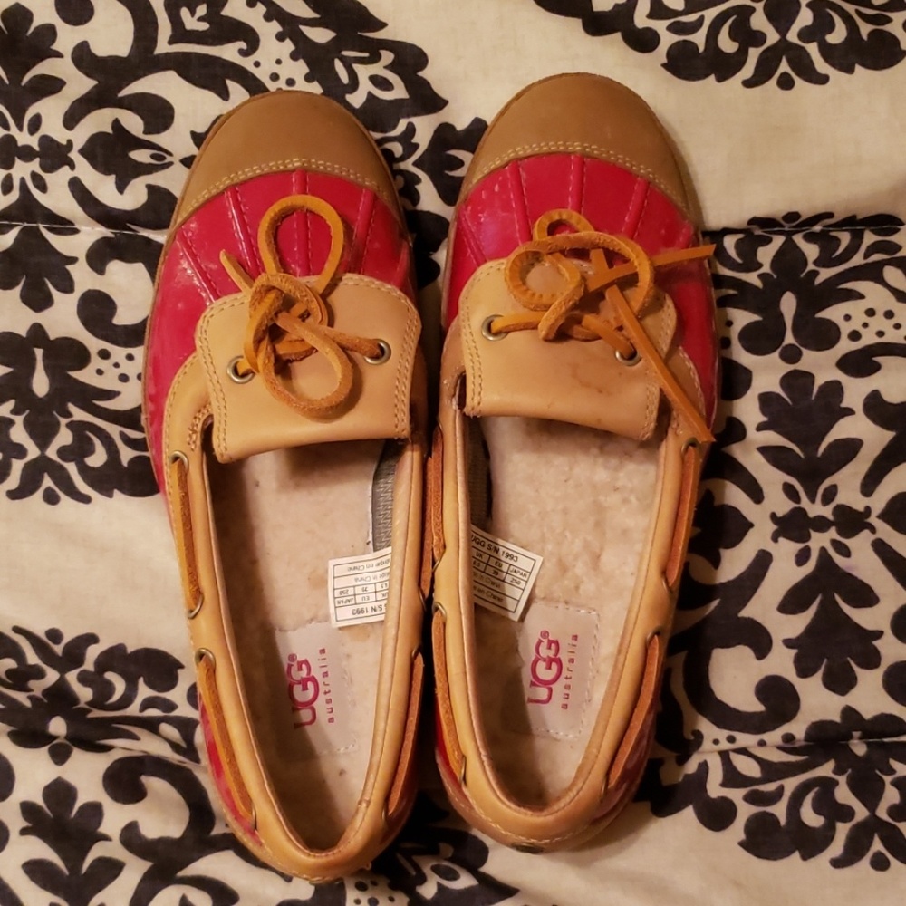 EUC Ugg duck shoes